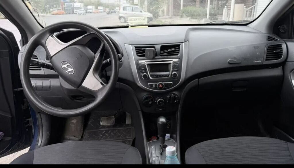Hyundai Solaris: 2016 г., 1.4 л, Автомат, Бензин, Седан: фото 8