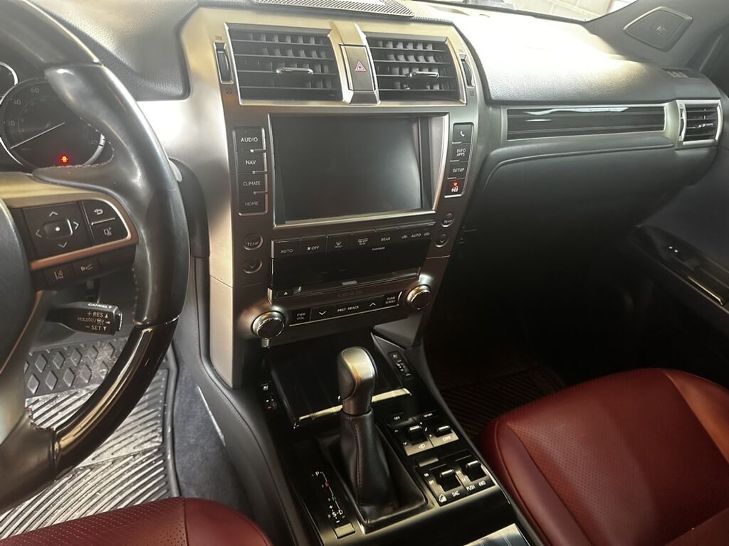 Lexus GX: 2021 г., 4.6 л, Автомат, Бензин, Внедорожник: фото 6