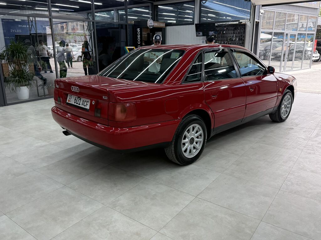 Audi A6: 1996 г., 2 л, Механика, Бензин, Седан: фото 5
