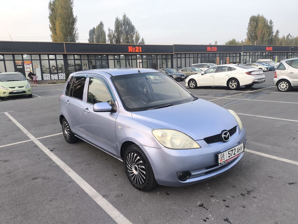 Mazda Demio: 2005 г., 1.3 л, Автомат, Бензин, Хэтчбэк: фото 3