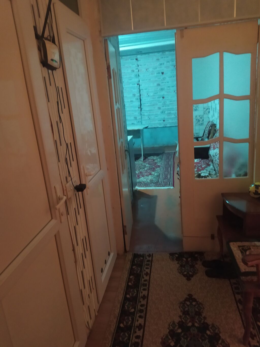3otaqlı mənzil – geniş yataq otaqları. Təsvir: - Yataq otağı: Böyük