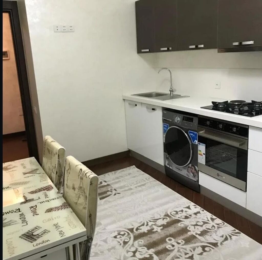 İnşaatçılar Metrosu Yaxınlığında Yerləşən Mənzil Kirayə Verilir Qaz Su