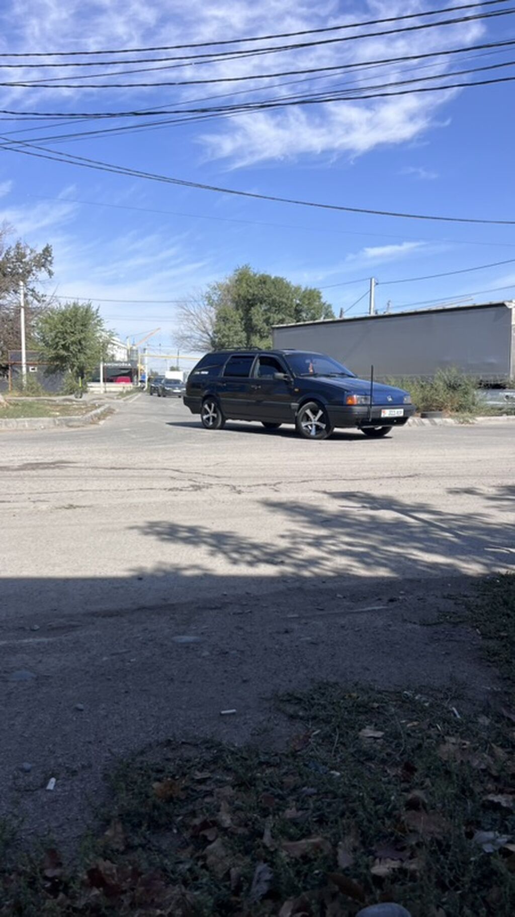Volkswagen Passat: 1991 г., 1.8 л, Механика, Бензин, Универсал: фото 2