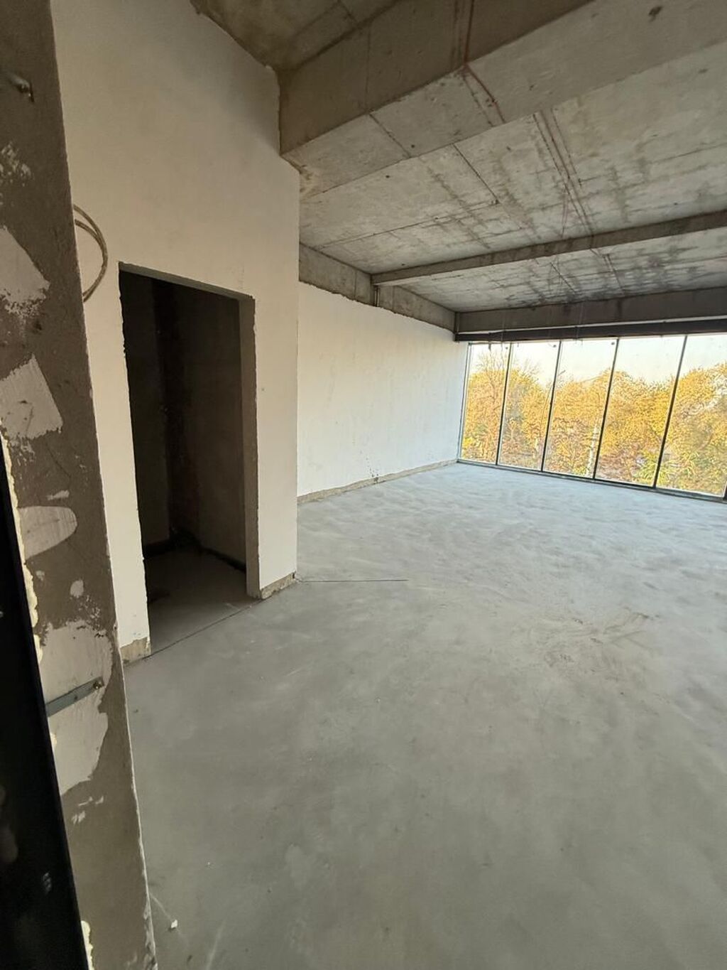 Продажа офисов 45 м², Без ремонта, Без мебели, Бизнес центр, 2 этаж: фото 4