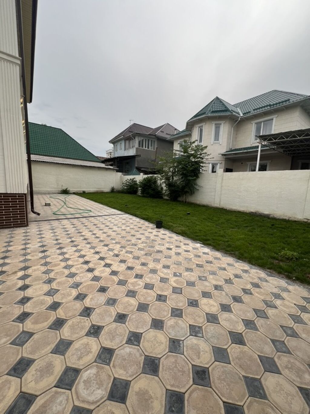 Продается просторный 6 комн. дом 250 кв. ЖМ Кок Жар В шикарной локации: фото 2