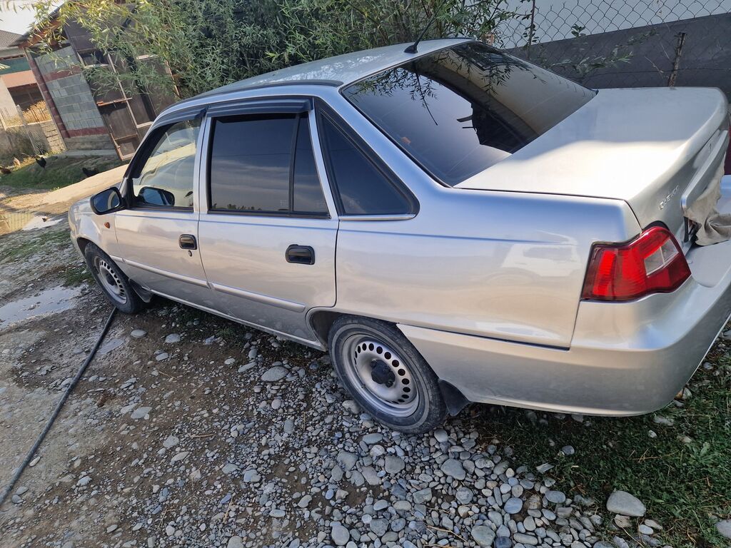 Daewoo Nexia: 2010 г., 1.6 л, Механика, Бензин, Седан: фото 7