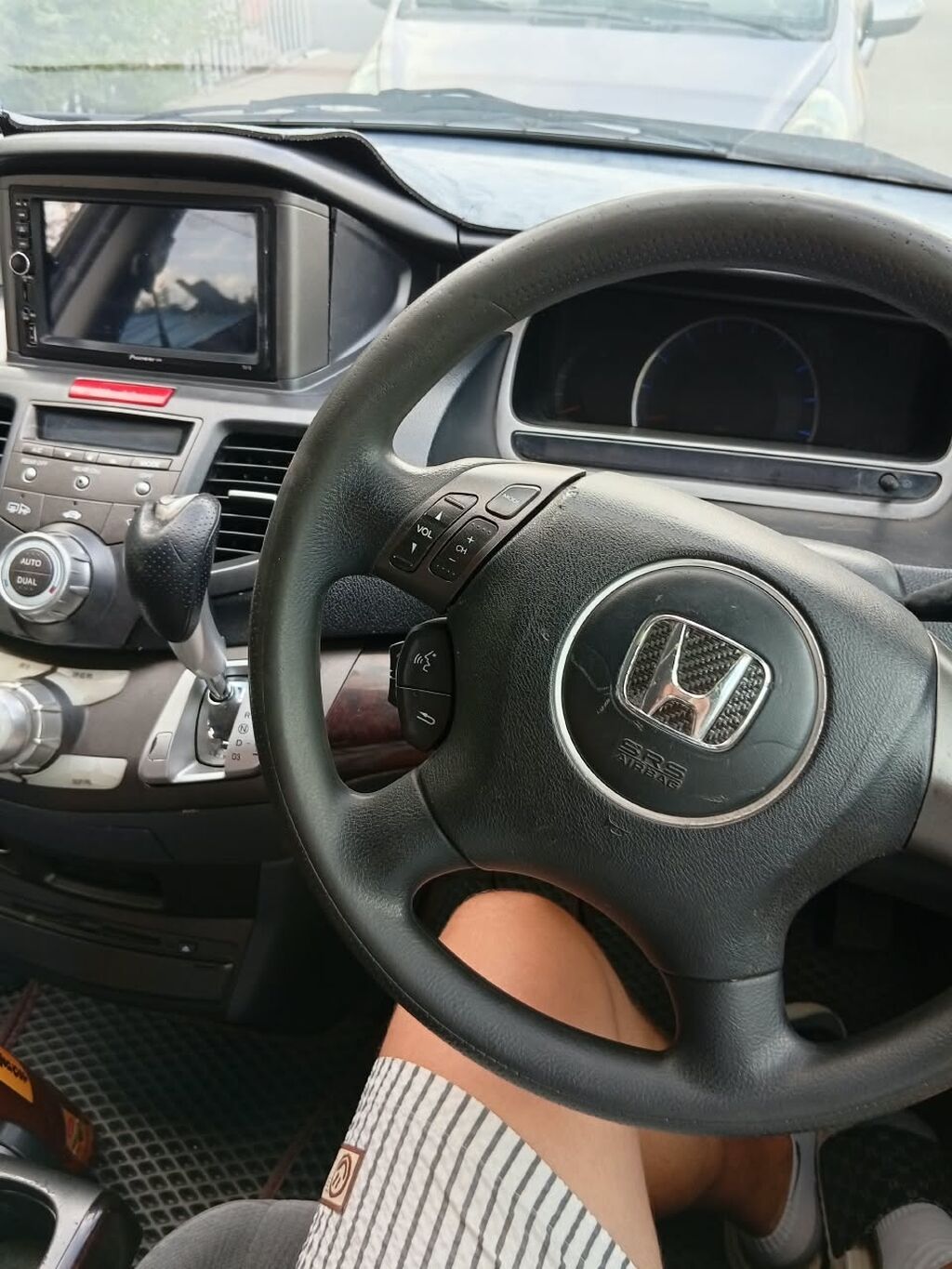 Honda Odyssey: 2002 г., Автомат, Минивэн: фото 4