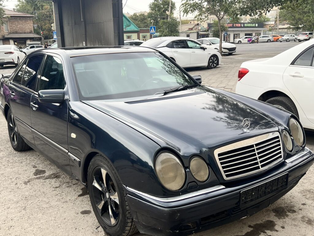 Mercedes-Benz E-Class: 1997 г., 3.2 л, Автомат, Бензин, Седан: фото 2