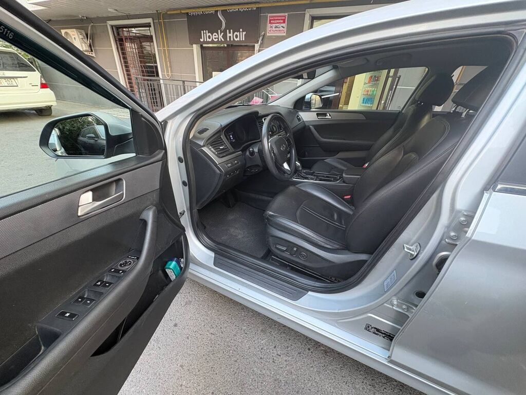 Hyundai Sonata: 2017 г., 2 л, Автомат, Газ, Седан: фото 6