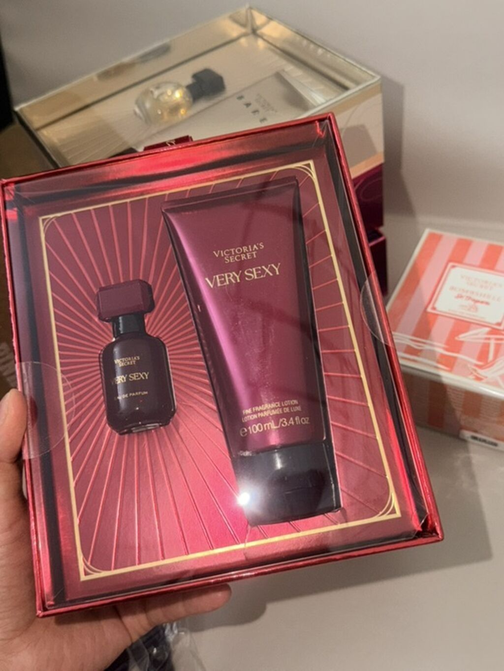 Наборы и спреи для тела Victoria’s Secret 1) Подарочный набор: фото 8