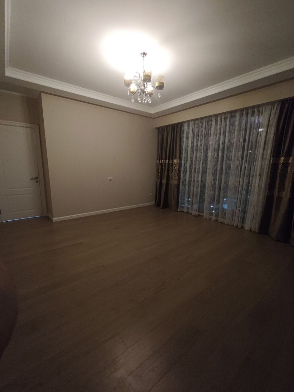 Yasamal, 3 otaqlı, Yeni tikili, 83 kv. m