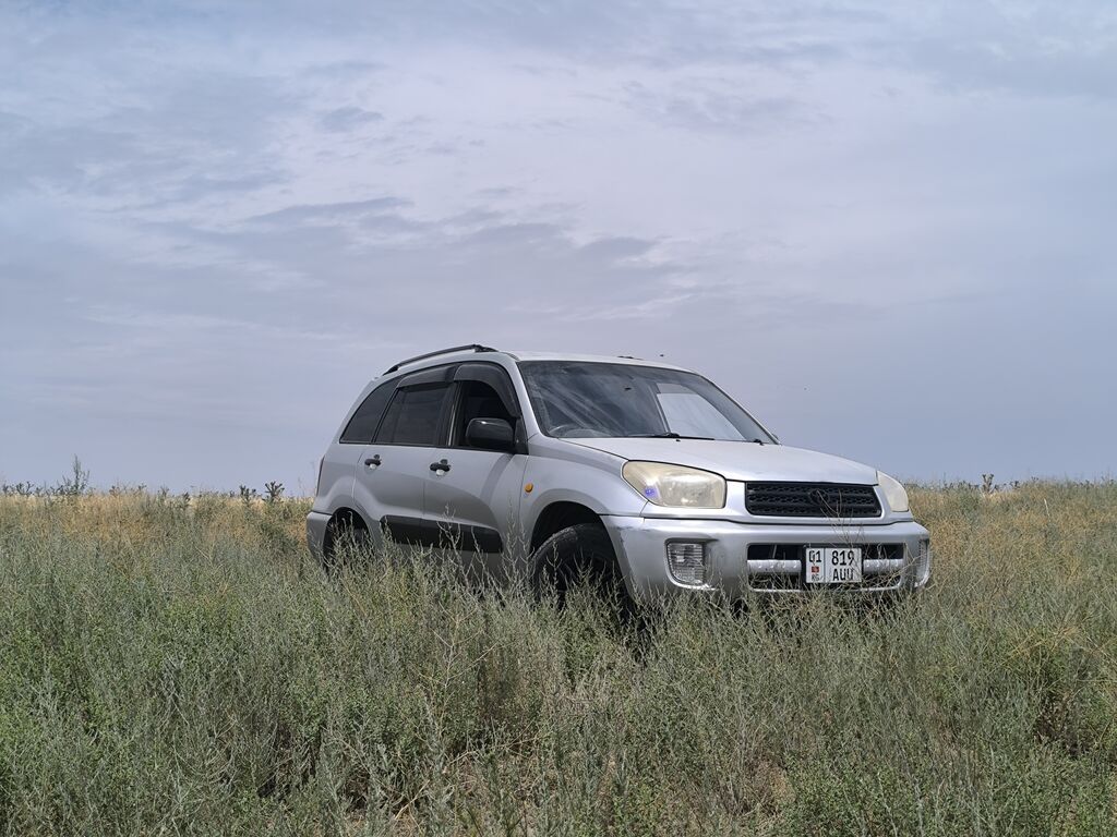 Toyota RAV4: 2003 г., 2 л, Автомат, Бензин, Кроссовер: фото 8