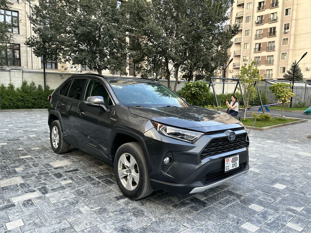 Toyota RAV4: 2021 г., 2.5 л, Автомат, Гибрид, Кроссовер: фото 7