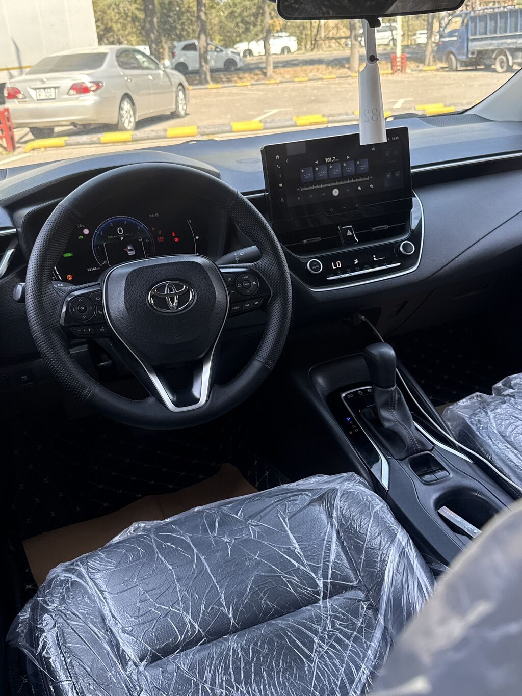 Toyota Corolla: 2023 г., 1.8 л, Гибрид, Седан: фото 7