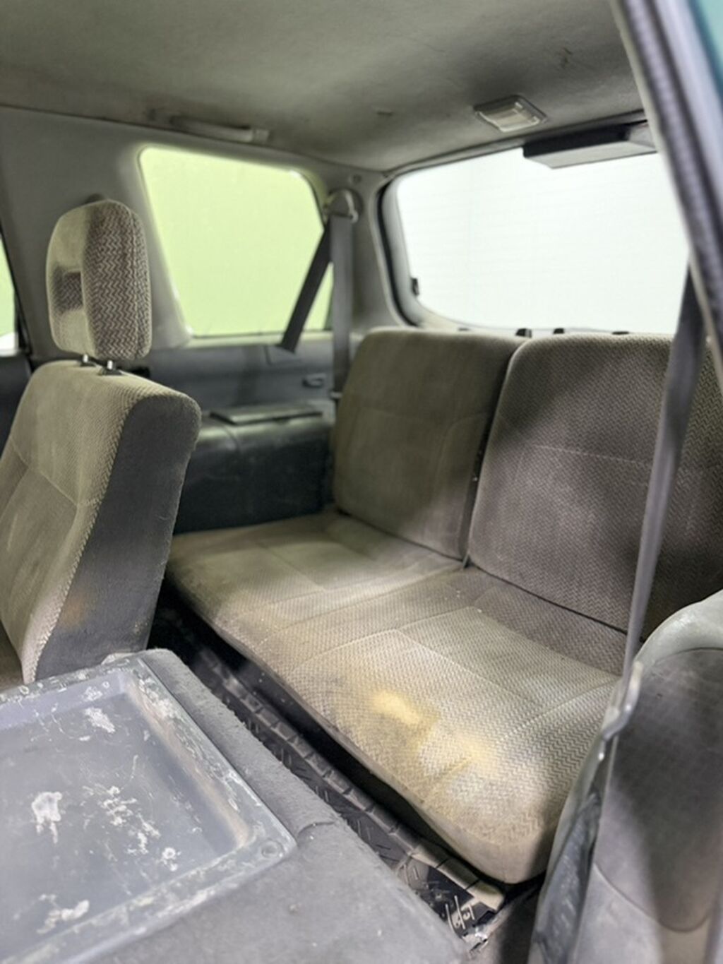 Mitsubishi Space Wagon: 1997 г., 2 л, Механика, Бензин, Минивэн: фото 5