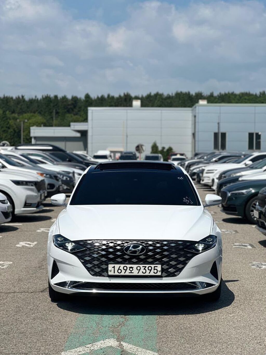 Hyundai Grandeur: 2022 г., 3 л, Автомат, Седан: фото 2