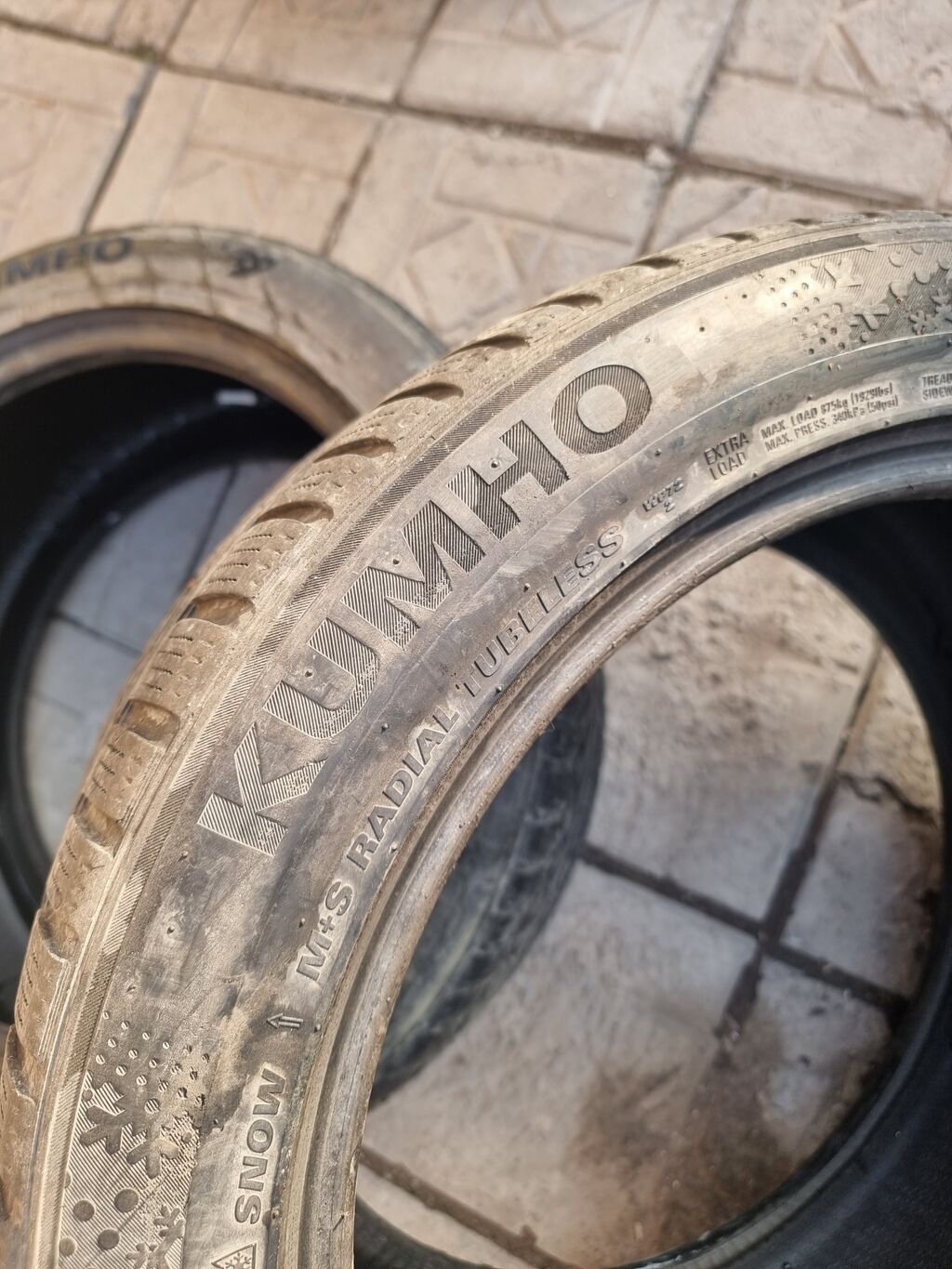 Шины 275 / 40 / R 18, Зима, Б/у, Пара, Легковые, Корея, Kumho: фото 3