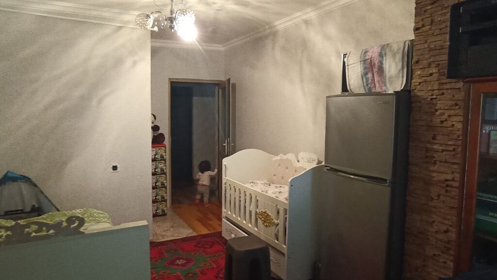 Xırdalan, 3 otaqlı, Köhnə tikili, 75 kv. m