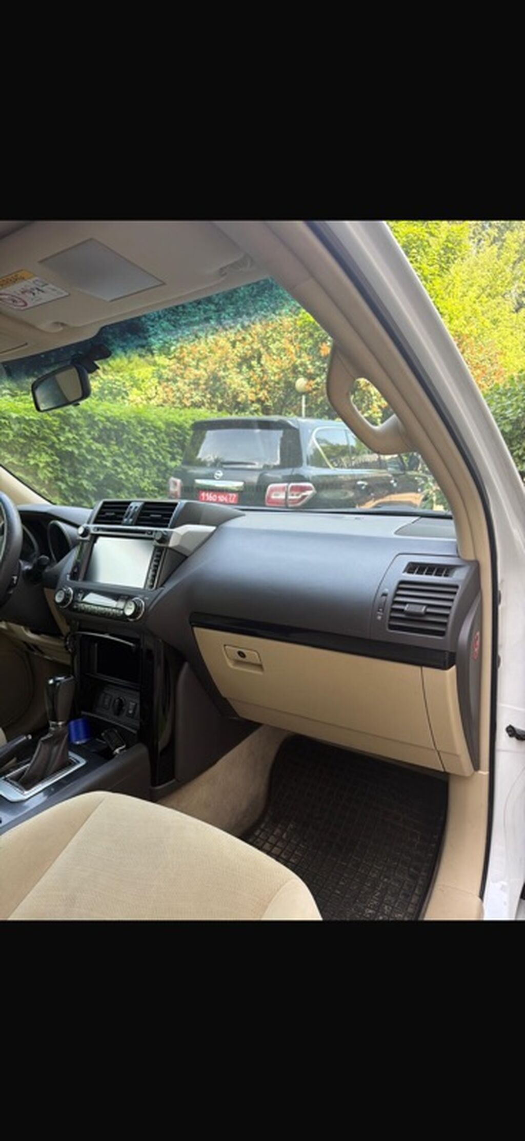 Toyota Land Cruiser Prado: 2017 г., 4 л, Автомат, Бензин, Внедорожник: фото 2