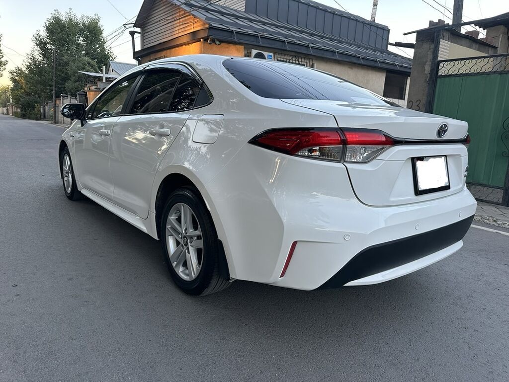 Toyota Levin: 2021 г., 1.8 л, Вариатор, Гибрид, Седан: фото 3