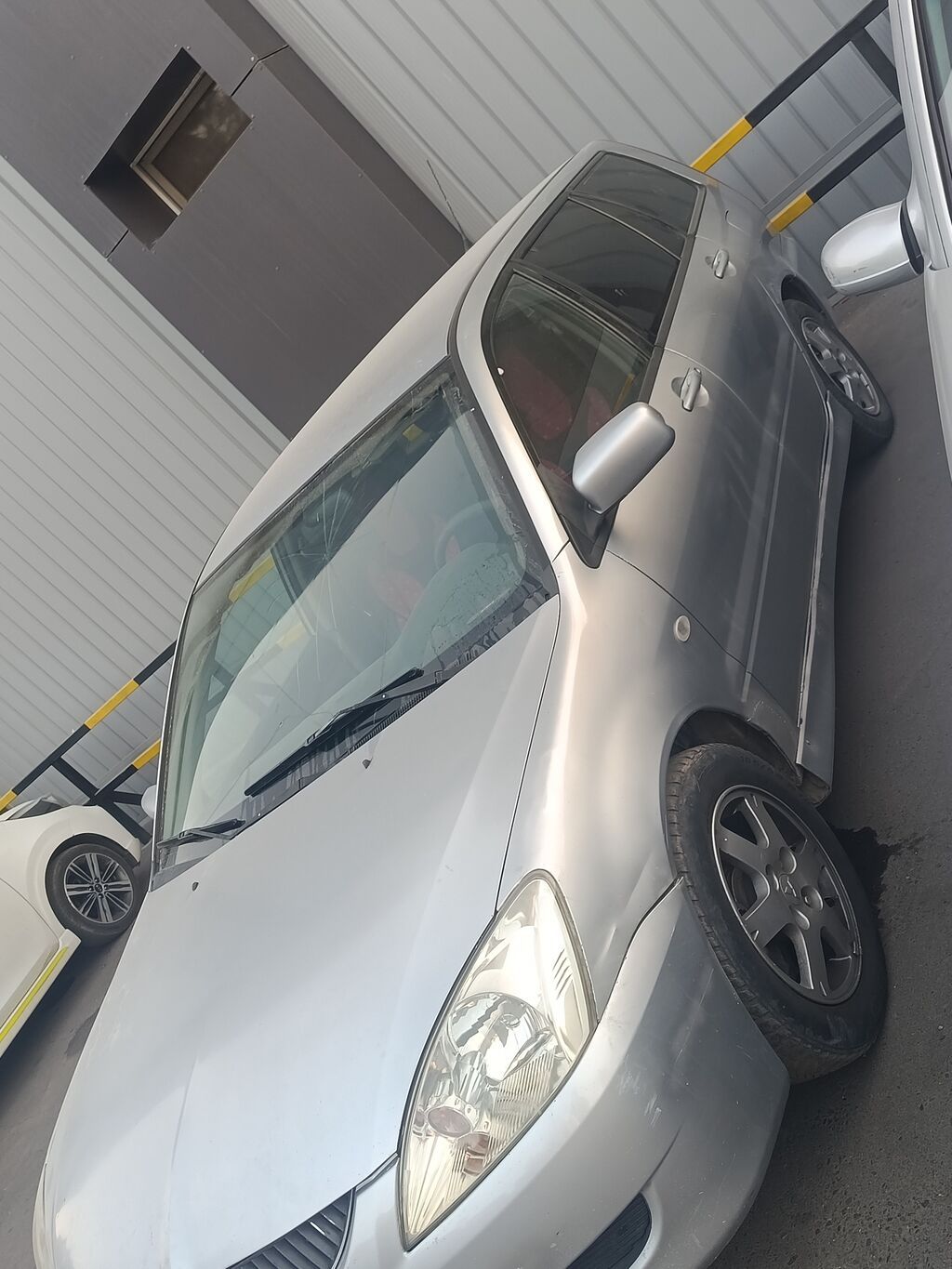 Mitsubishi Lancer