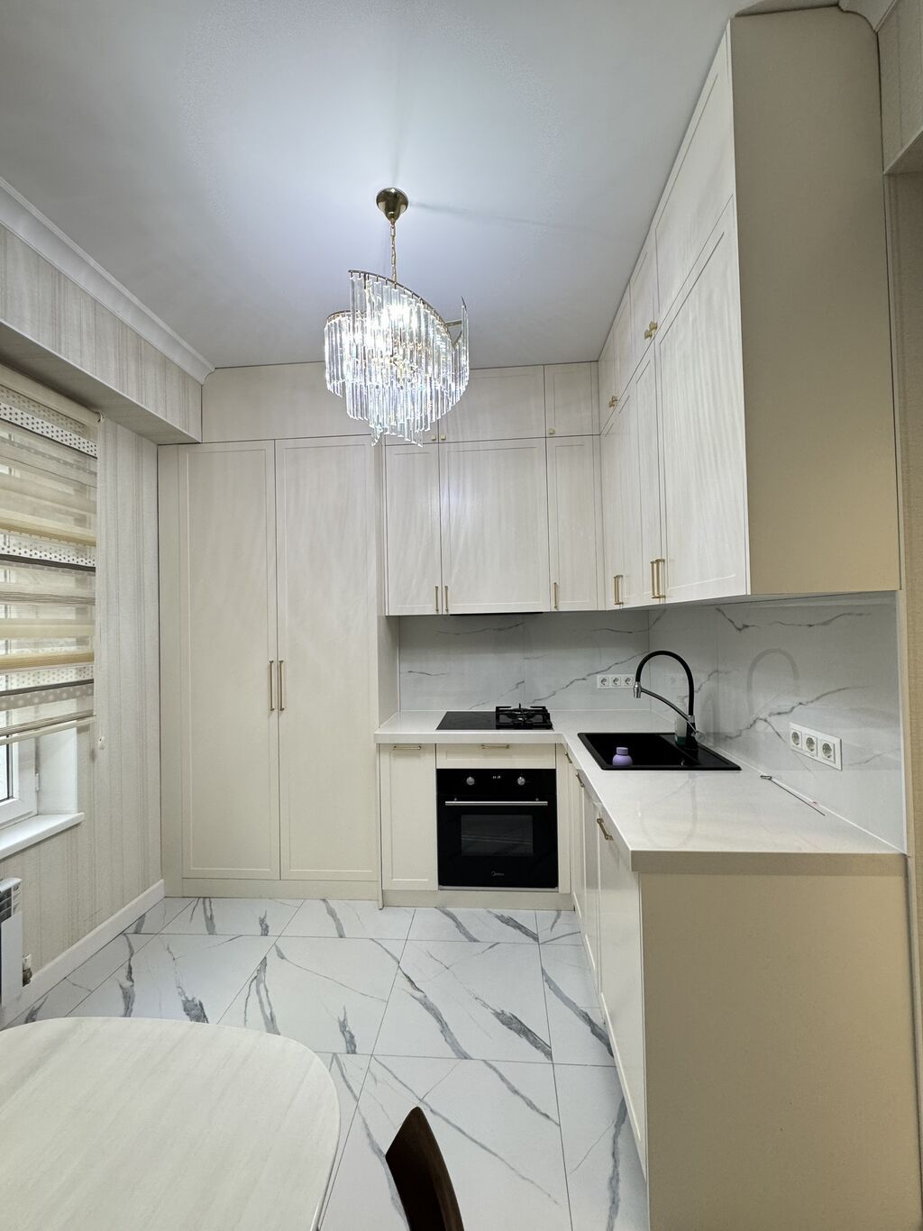 3 комнаты, 93 м², Асанбай мкр Элитка, 3 этаж, Дизайнерский ремонт: фото 3