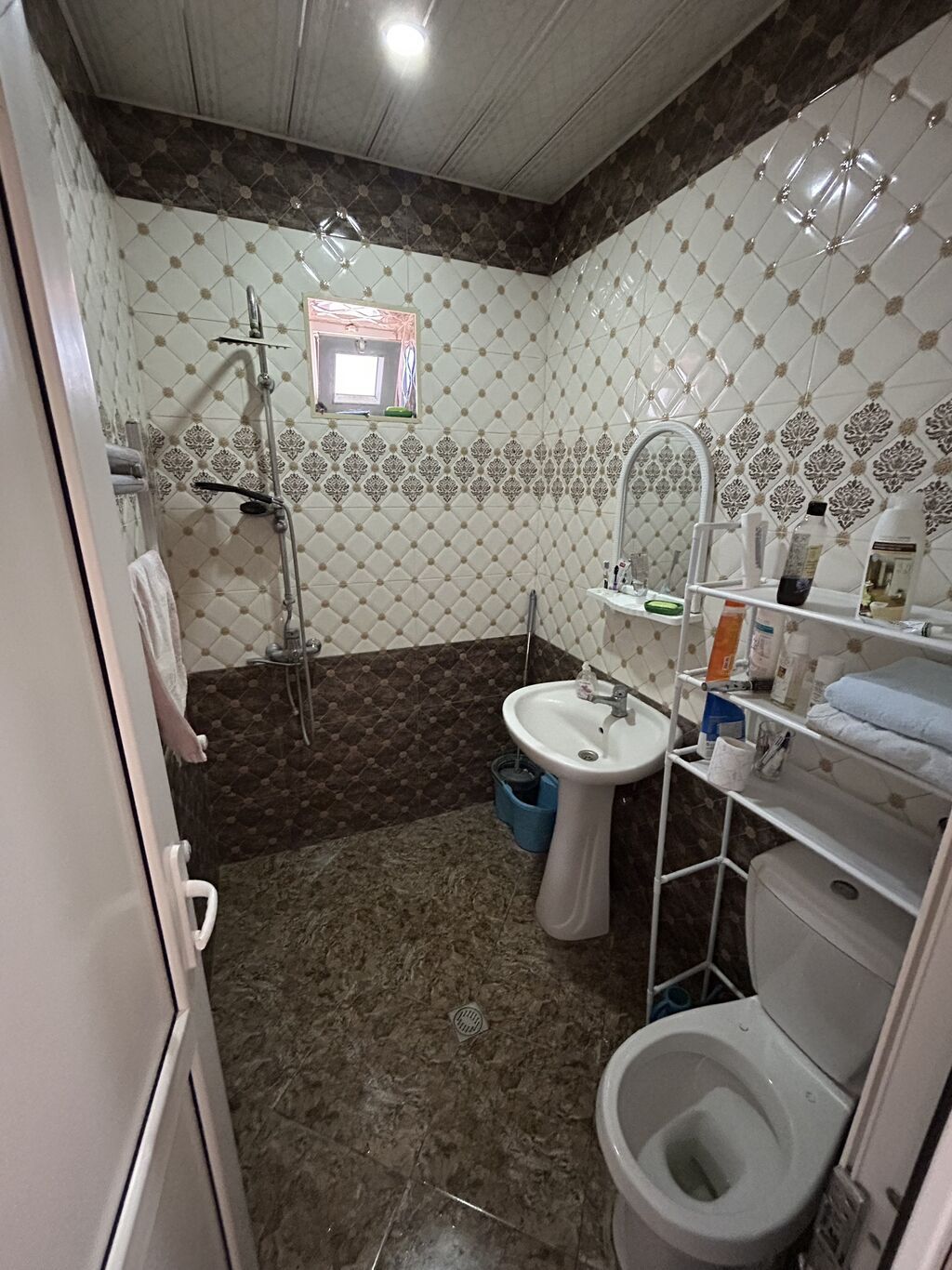 3 otaqlı, 75 kv. m, Yeni təmirli