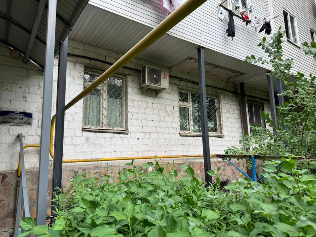 1 комната, 30 м², Ата-Тюрк парк Хрущевка, 1 этаж, Старый ремонт: фото 2