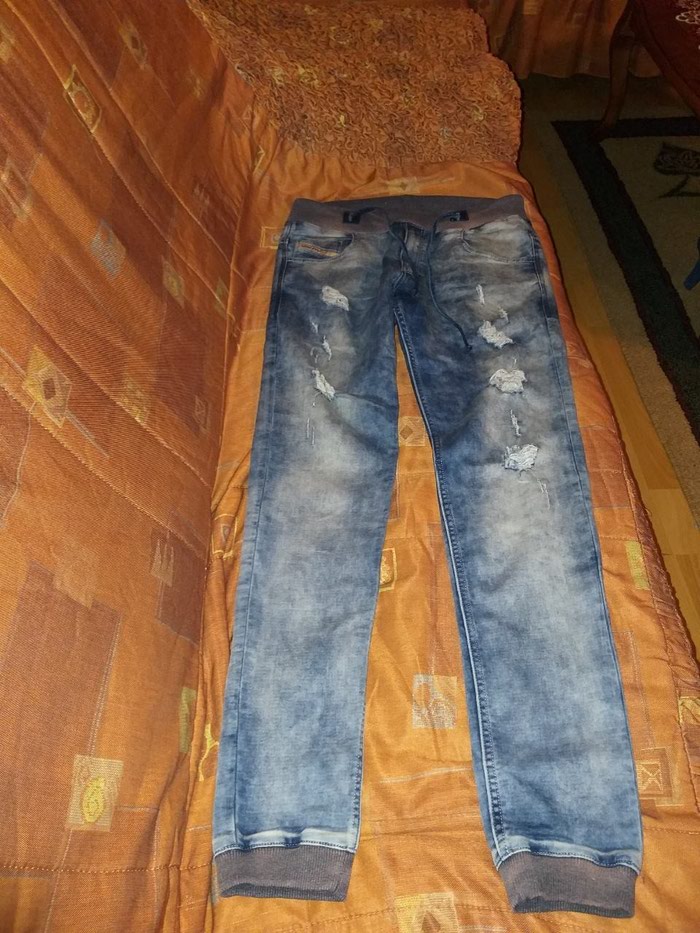 Muške Farmerke: Pantalone br 31 na lalafo.rs Pantalone br 31 - Kopaonik