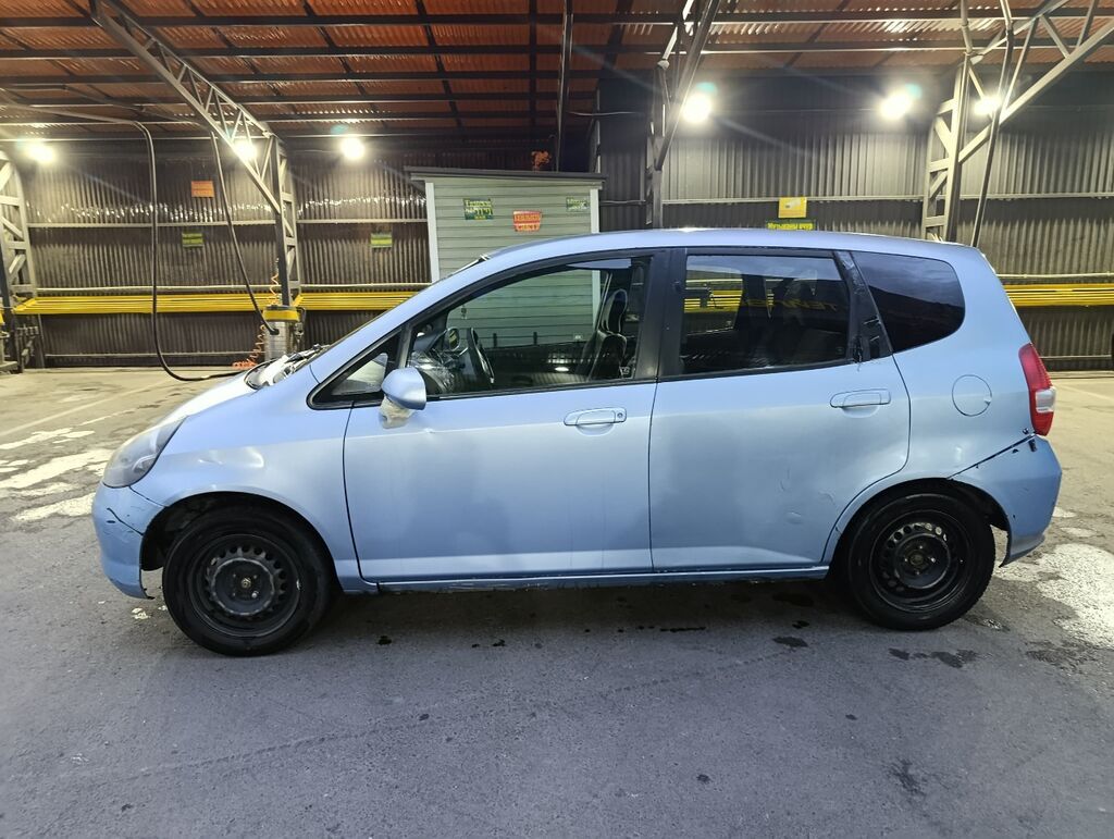Honda Fit, 2003 г., 1.3 л, автомат, хэтчбек: фото 4