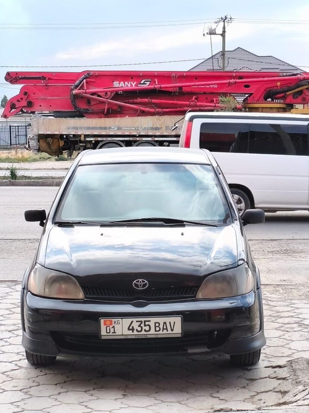 Toyota Echo: 2000 г., 1.5 л, Автомат, Бензин, Седан: фото 1