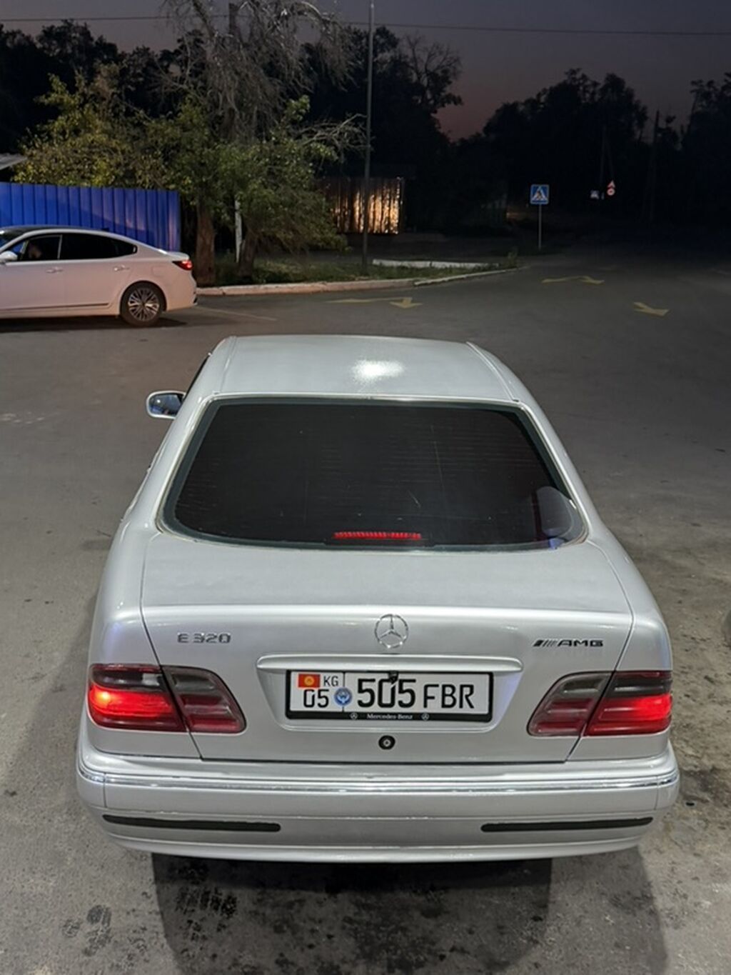 Mercedes-Benz E-Class: 2000 г., 3.2 л, Автомат, Дизель, Седан: фото 5