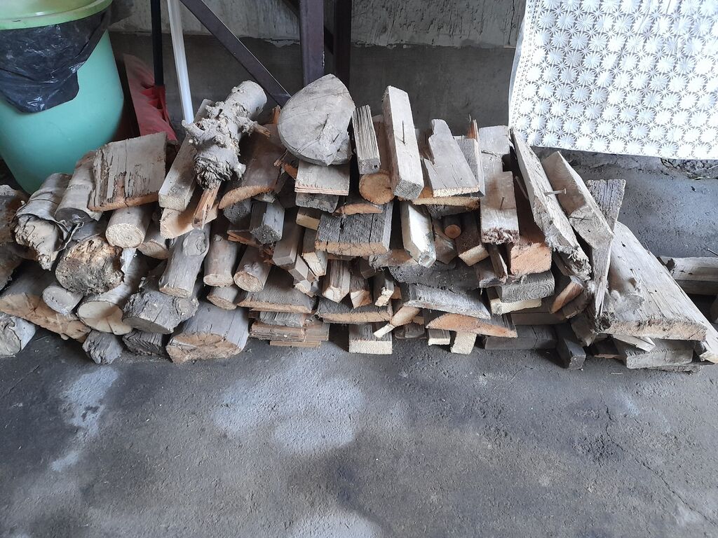 Продаю дрова. цена договорная | 270 KGS | Строительные леса, стойки .