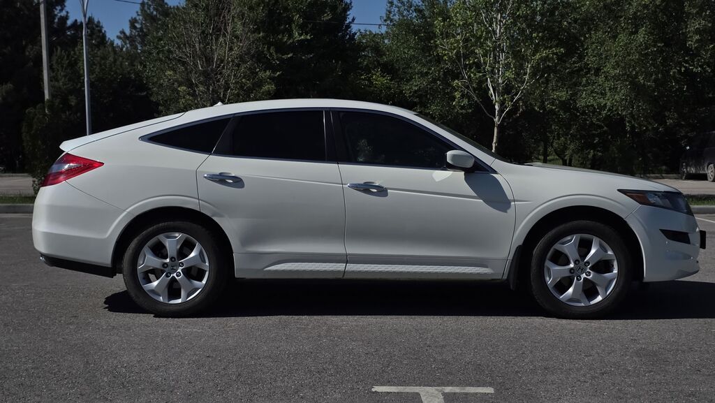 Honda Crosstour: 2009 г., 3.5 л, Автомат, Бензин, Кроссовер: фото 6
