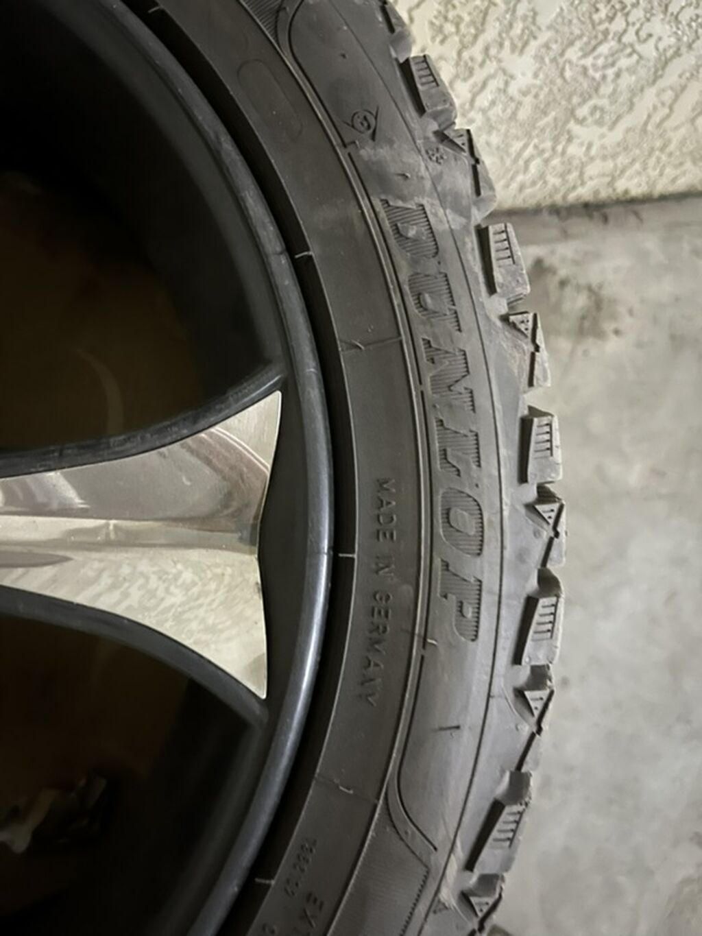 Колеса в сборе 225 / 45 / R 17, Зимняя шипованная, Б/у, Комплект, Легковые, Литые, отверстий - 5: фото 4