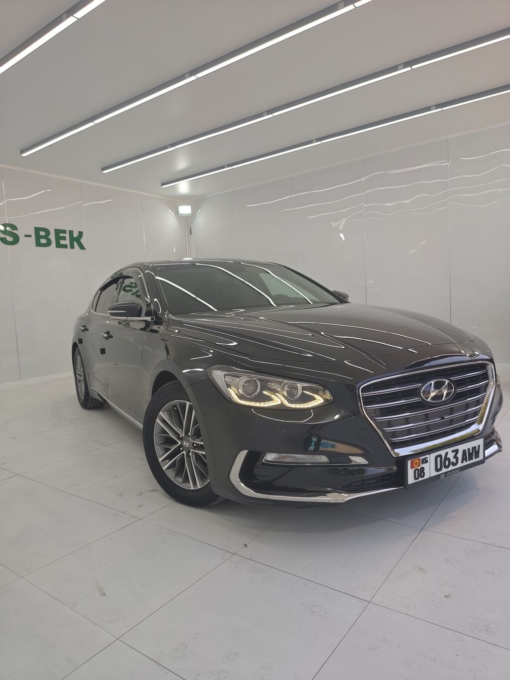 Hyundai Grandeur: 2019 г., 3 л, Автомат, Газ, Седан: фото 2