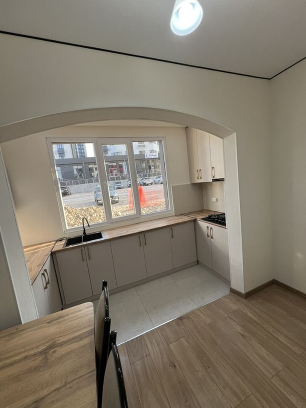 1 комната, 45 м², Тунгуч мкр 107 серия, 1 этаж, Дизайнерский ремонт: фото 7