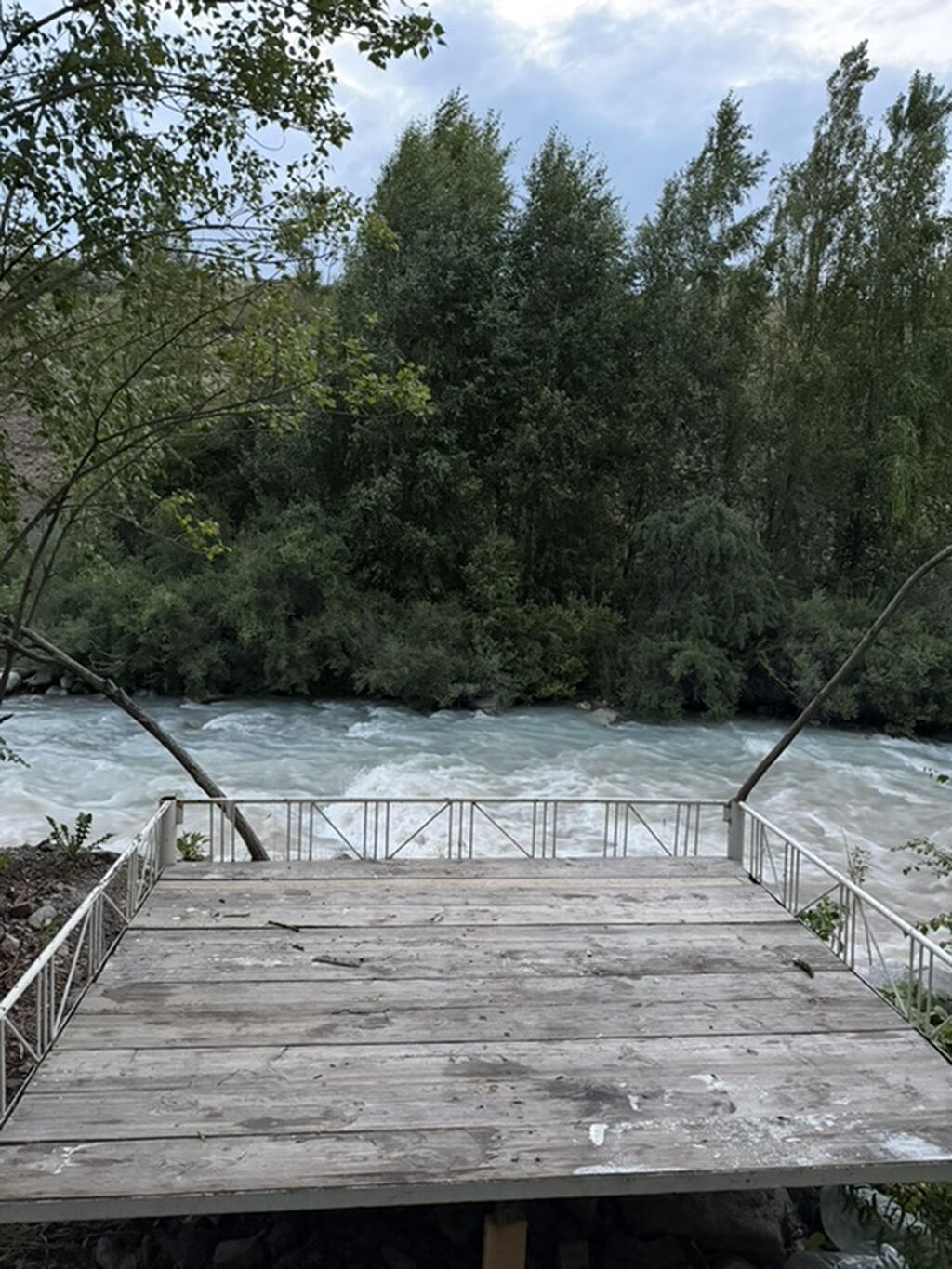 Сдаются домики и беседки у реки Аларча в окружении гор🥰😍! 🌿 Ищете