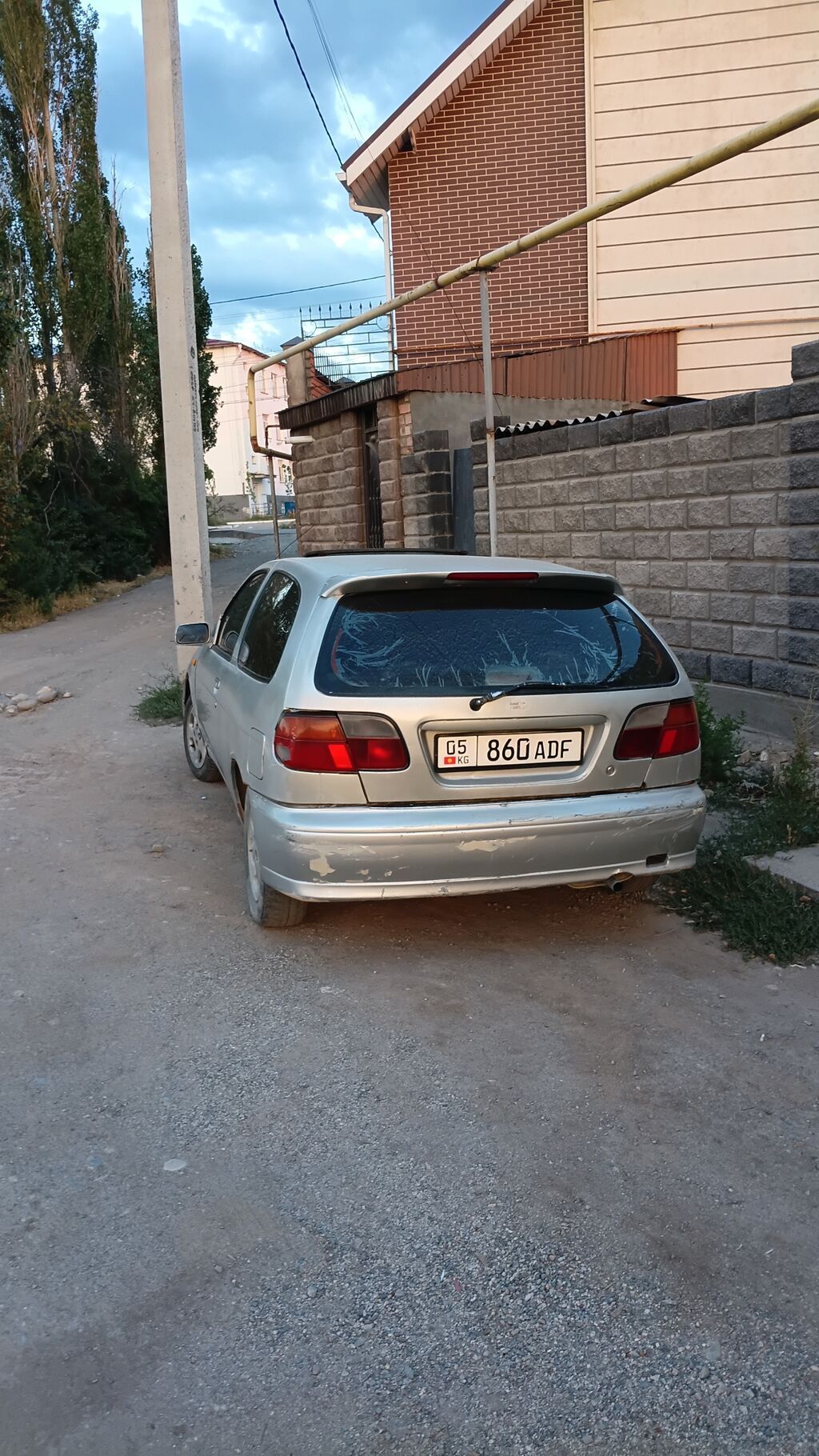 Nissan Almera: 1995 г., 1.6 л, Механика, Бензин, Хэтчбэк — фото 4