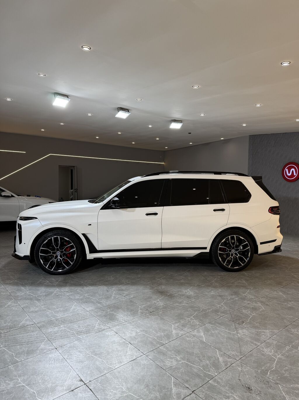 BMW X7: 2019 г., 3 л, Автомат, Бензин, Кроссовер: фото 8