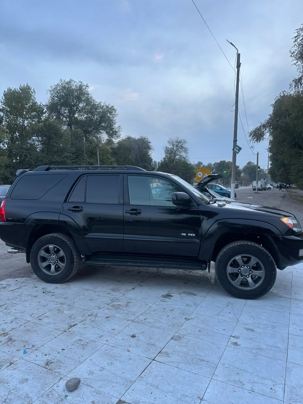 Toyota 4Runner: 2003 г., 4 л, Автомат, Бензин, Внедорожник: фото 2