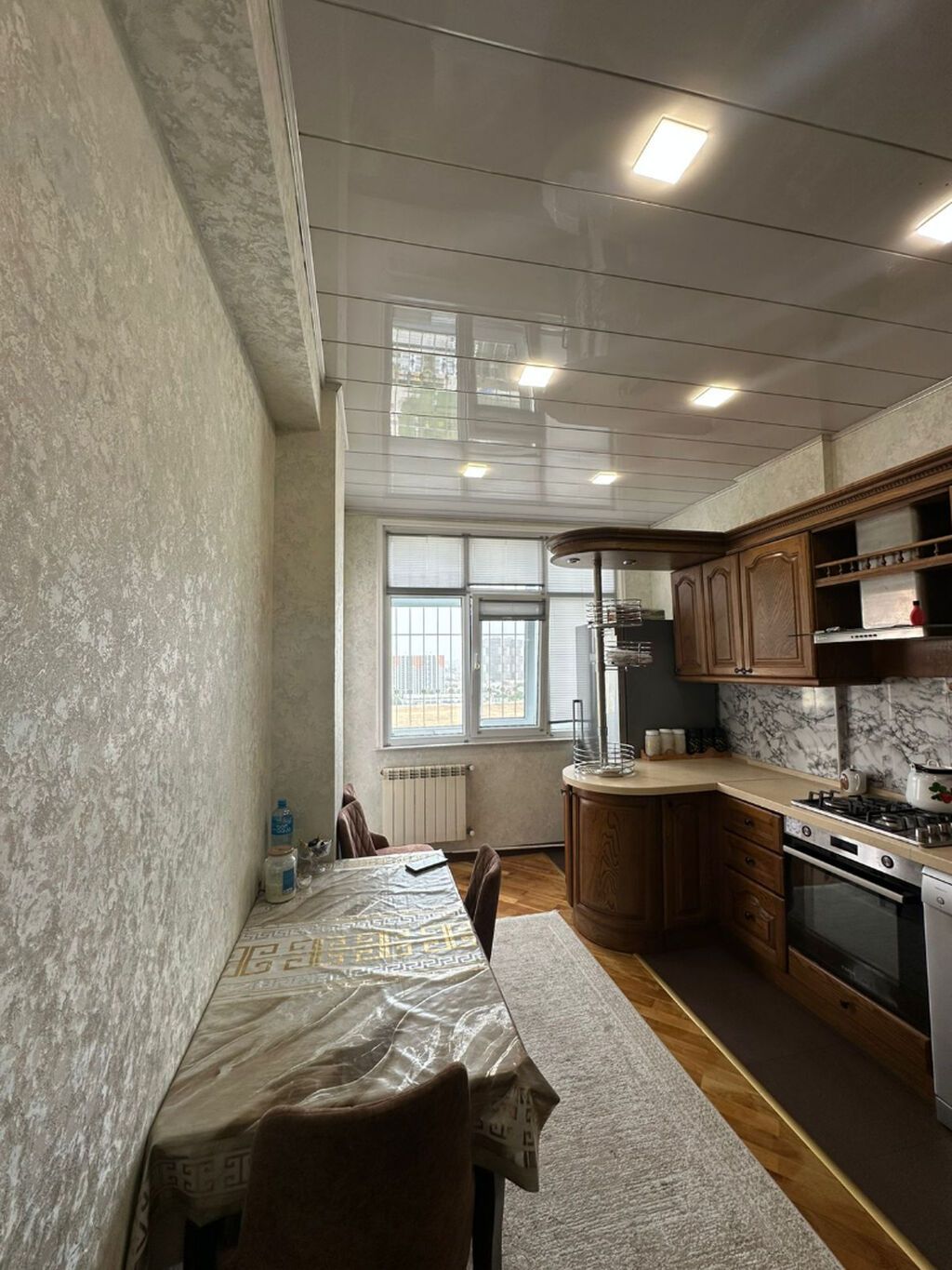4 otaqlı, Yeni tikili, 155 kv. m