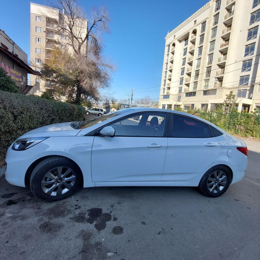 Hyundai Accent: 2019 г., 1.4 л, Автомат, Бензин, Седан: фото 3
