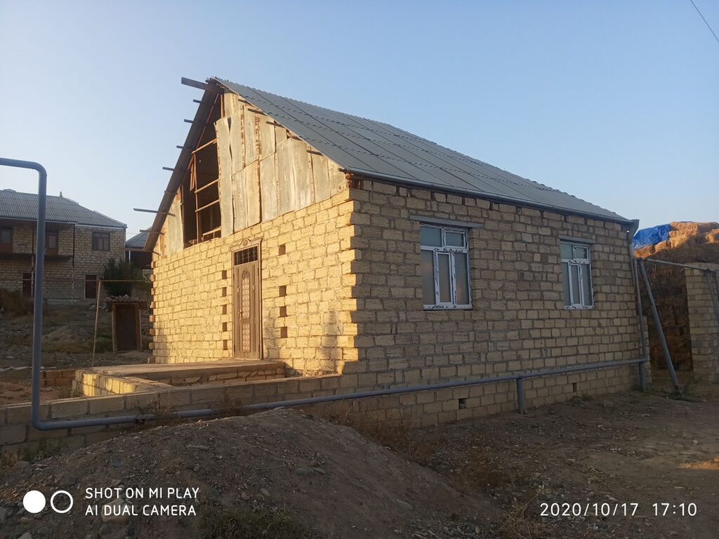 3 otaqlı, 400 kv. m, Kredit yoxdur, Təmirsiz