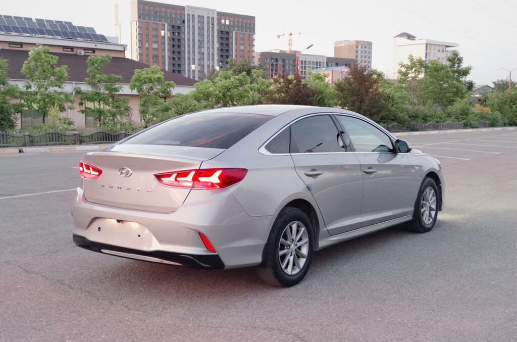 Hyundai Sonata: 2023 г., 2 л, Автомат, Газ, Седан: фото 6