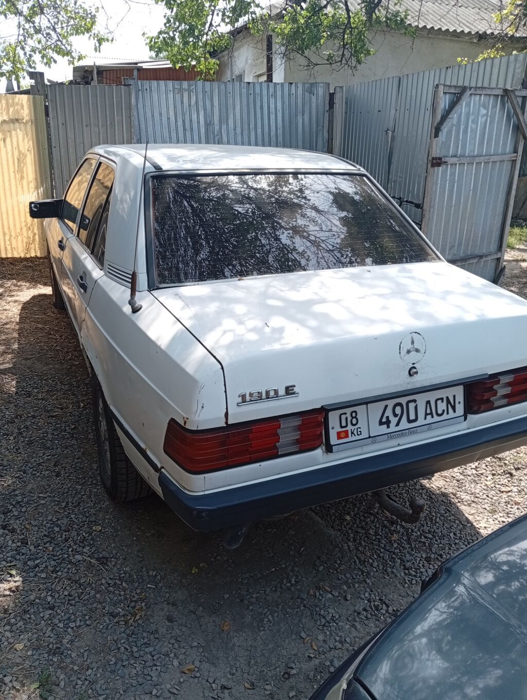 Mercedes-Benz 190: 1984 г., 2.3 л, Механика, Бензин, Седан: фото 7