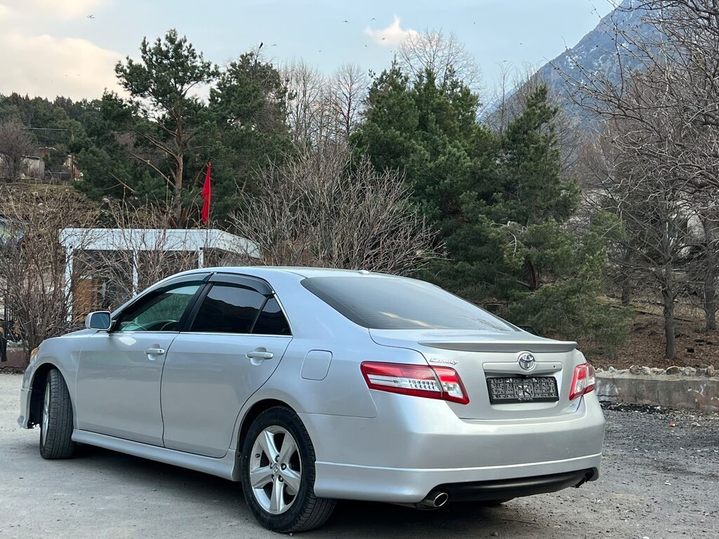 Toyota Camry: 2010 г.: фото 2