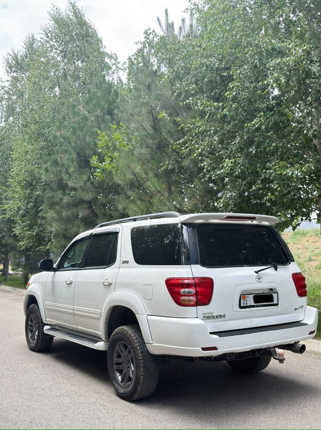 Toyota Sequoia: 2004 г., Автомат, Бензин, Внедорожник: фото 4