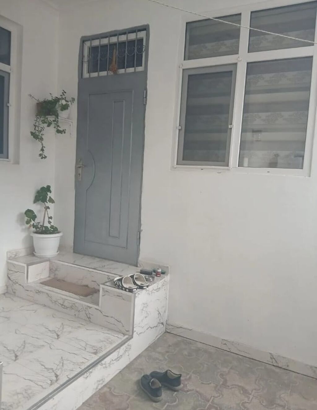 3 otaqlı həyət evi – təmirli və mebellə - Plan: dəhlizdən girişli 2