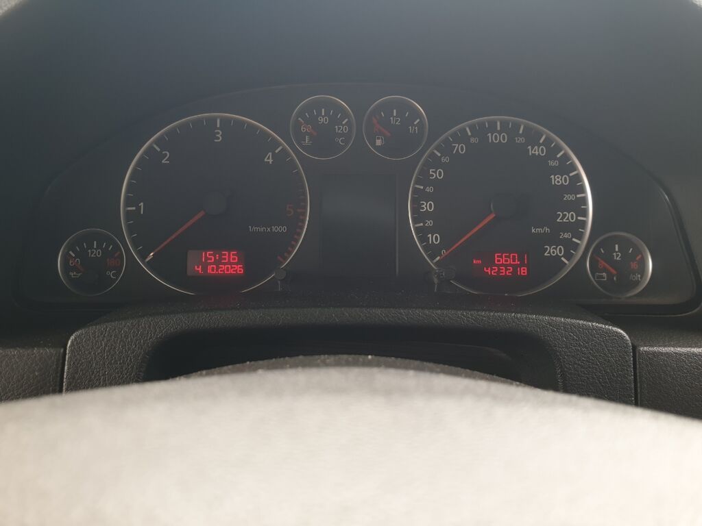 Audi A6: 2003 г., 2.5 л, Автомат, Дизель, Универсал: фото 6